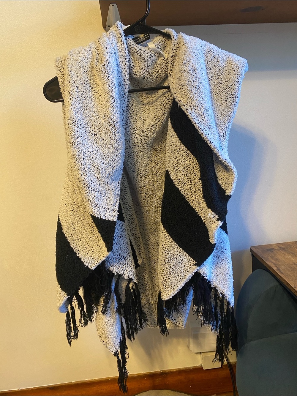 Cozy Black & Grey Wrap